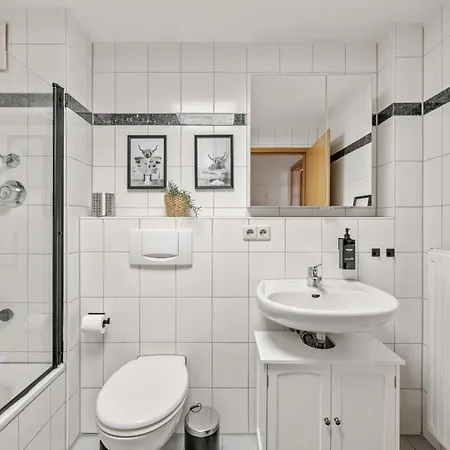 Waldegg, Gemütliche Für 5 Gäste Apartment